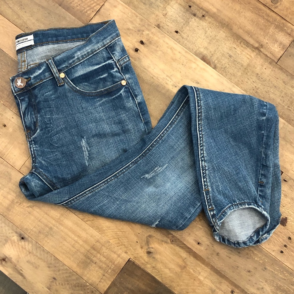 One Teaspoon “loonies” scalloped ankle jeans size 32
